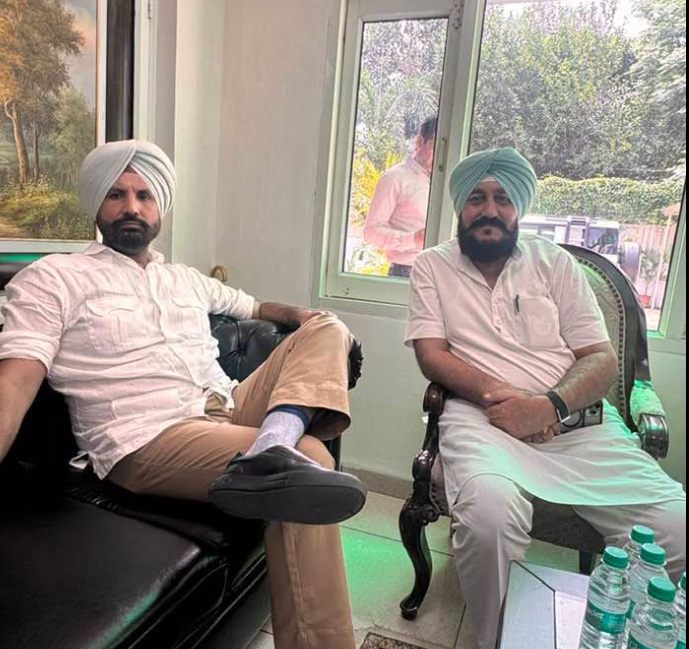 ਰਾਜਾ ਵੜਿੰਗ ਨੂੰ ਮਿਲੇ ਹਰਦੀਪ ਲਾਡਾ, ਘਨੌਰ ਹਲਕੇ ਦੀ ਸਿਆਸੀ ਰਣਨੀਤੀ ’ਤੇ ਕੀਤਾ ਮੰਥਨ